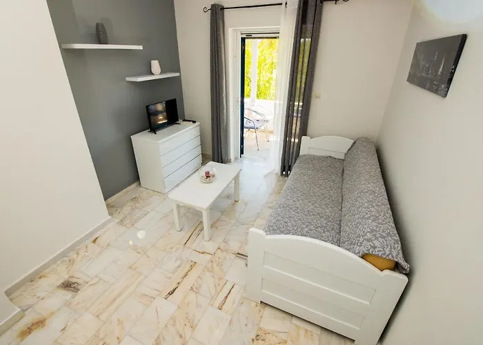 Ifigenia's Apartmán Stoúpa